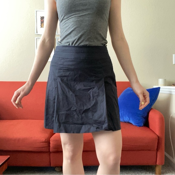 Banana Republic Pleated Mini Skirt - Picture 3 of 4